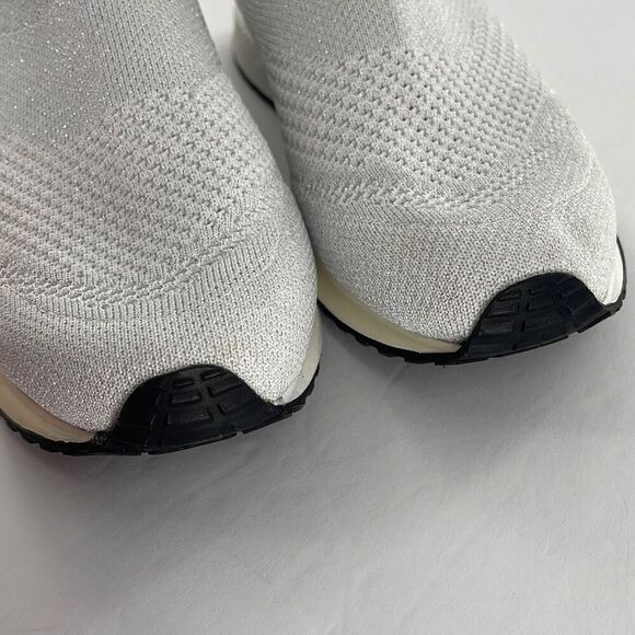 Urban Sport size 8 by J/Slides  Woman’s silver reptile print . - Picture 6 of 13